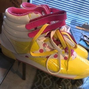Reebok Freestyle Hi Yellow, white, pink